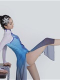 GALLI GALLI Dance Diary 104 - Blue and white porcelain Han Yutong(11)